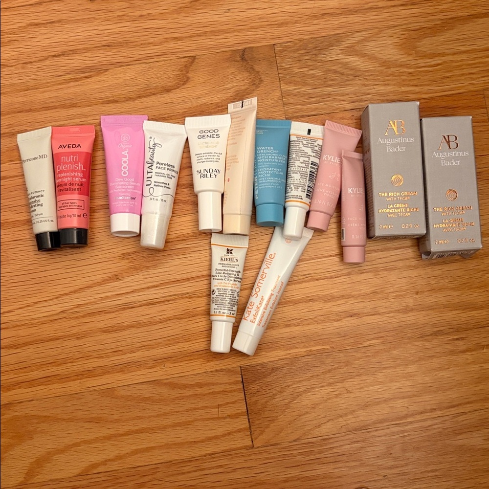 Assorted Skincare Set of 14 sample sizes